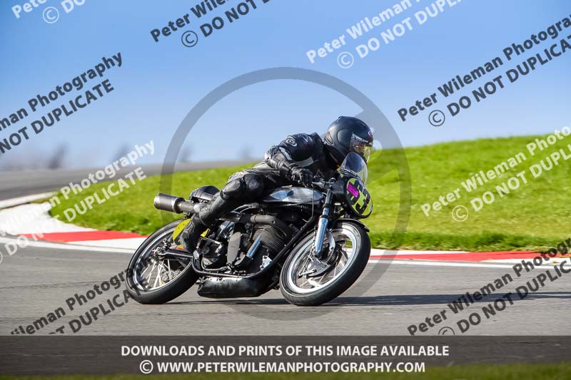 donington no limits trackday;donington park photographs;donington trackday photographs;no limits trackdays;peter wileman photography;trackday digital images;trackday photos